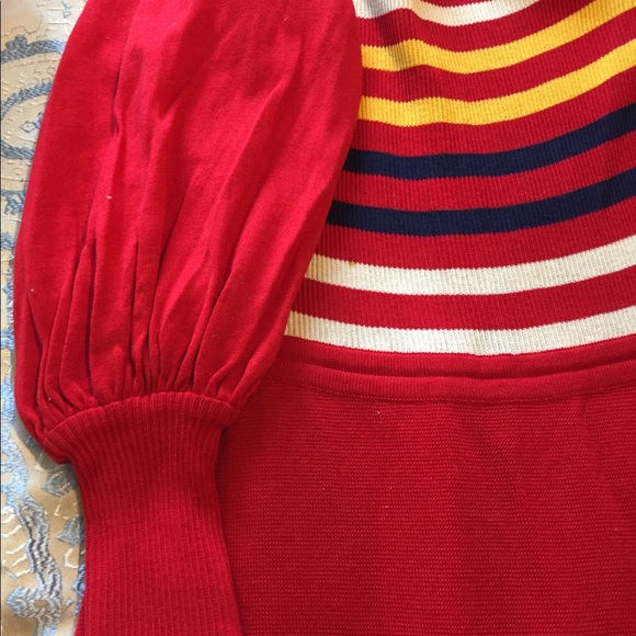 Gorgeous Italian-made, vintage/unique, femme and form-fitting red dress - Picture 4 of 12